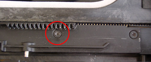 Sunroof slide rail screw